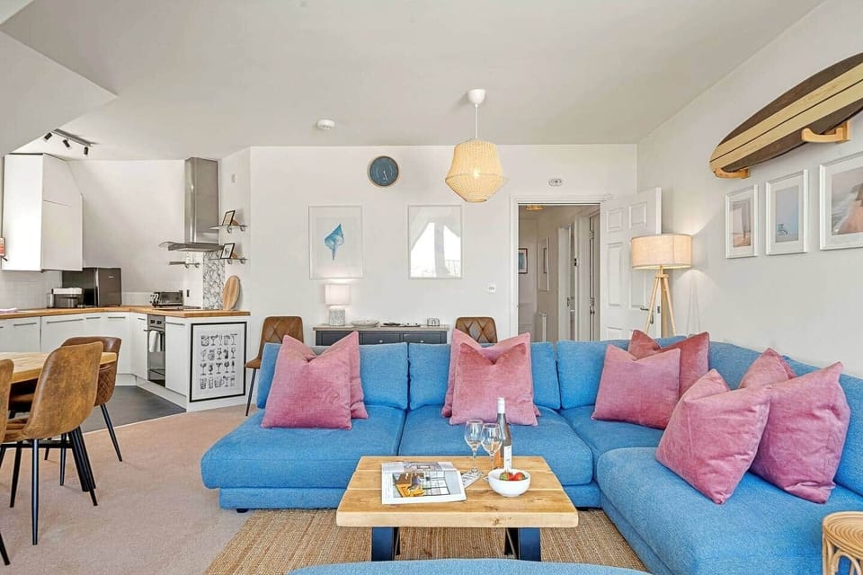 Spacious Open-Plan Living
