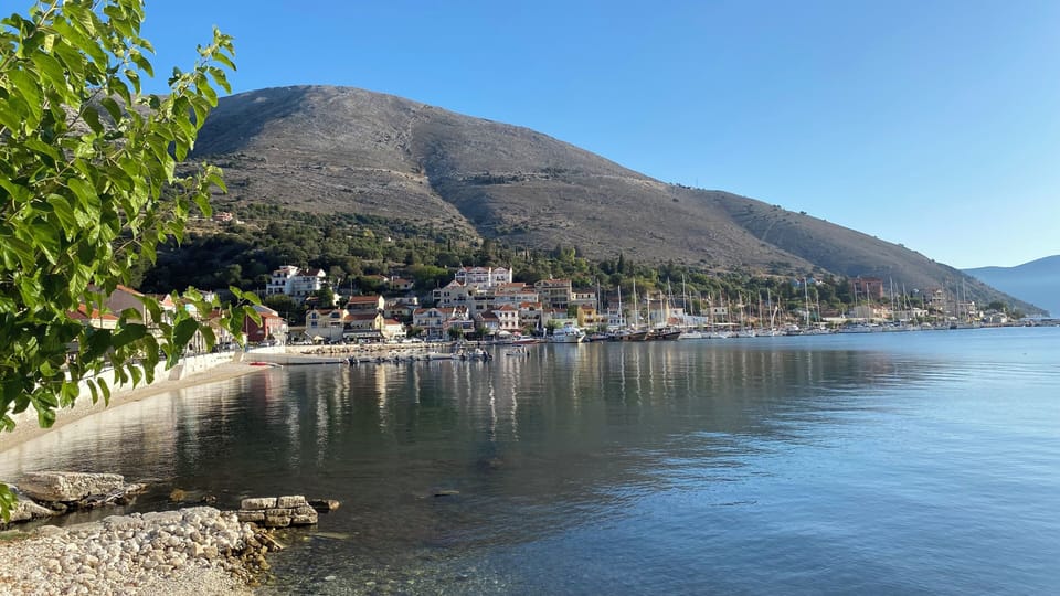 Just 10 min walk from the yachting harbour Agia Efimia with excellent amenities.