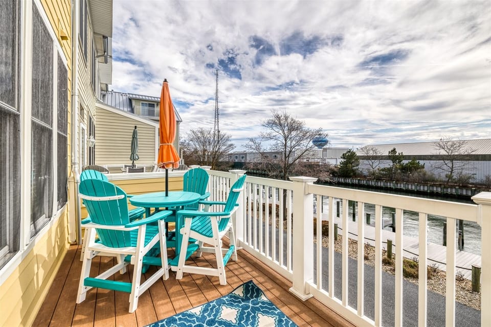 Sunset Island 39 Island Edge Drive Off Kitchen Balcony