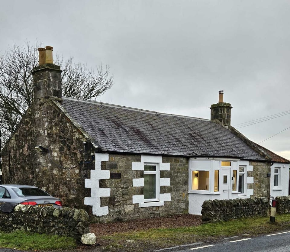 Wayside cottage 