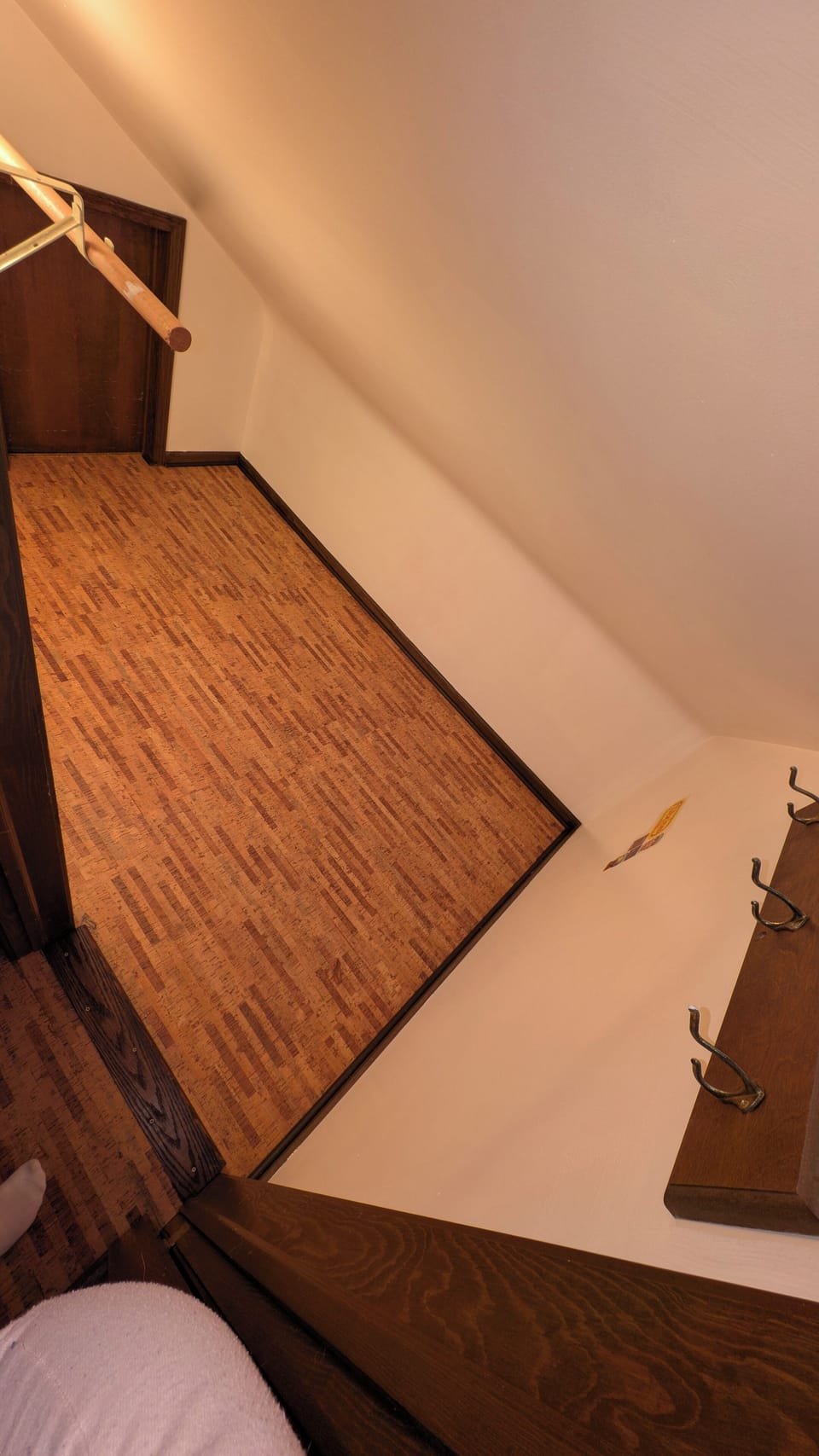 West bedroom (Queen bunk) second shot