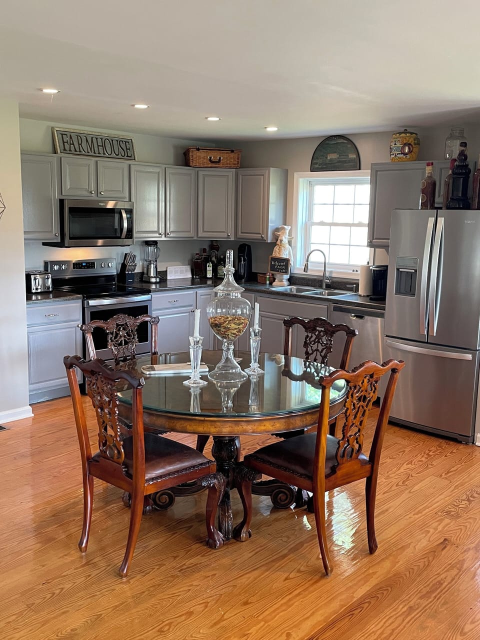 Kitchen and dining area