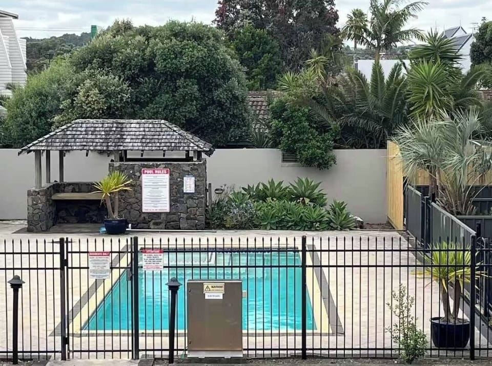 complex pool to cool off if you prefer