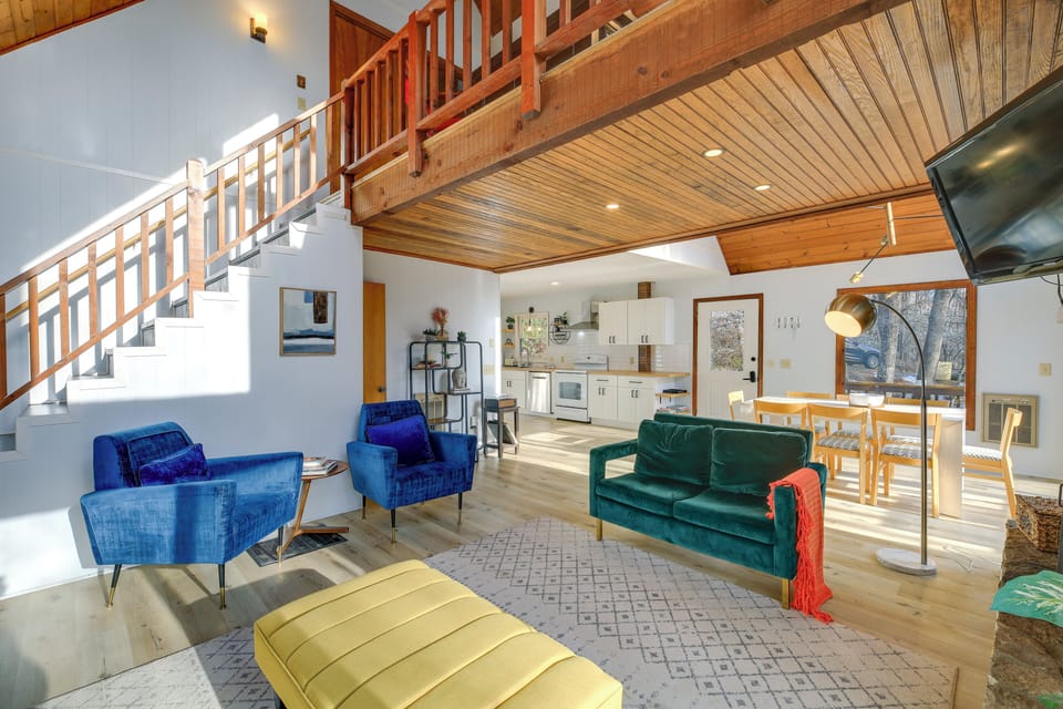 Living Room | Central A/C & Heat | Smart TV | Gas Fireplace | 1st Floor