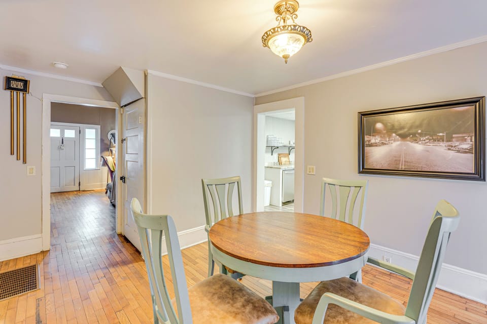 Dining Area | 1st Floor