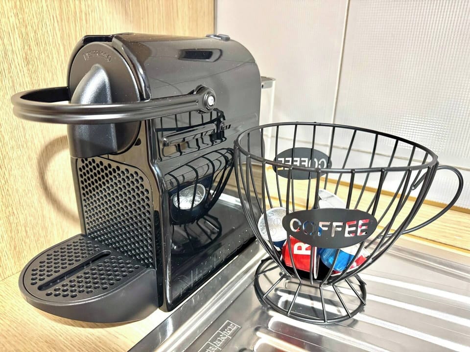 Macchinetta del caffè Nespresso con cialde omaggio