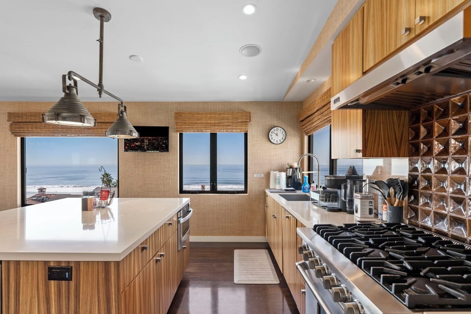 Fully Equipped Gourmet Kitchen Wine Fridge, SS Appliances, Wrap Around OVs