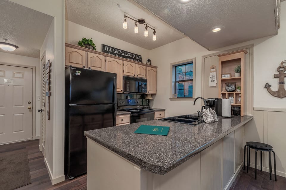 Kitchen - Kitchen
