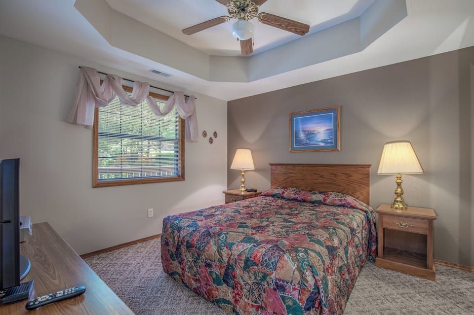 Guest Bedroom - Guest Bedroom