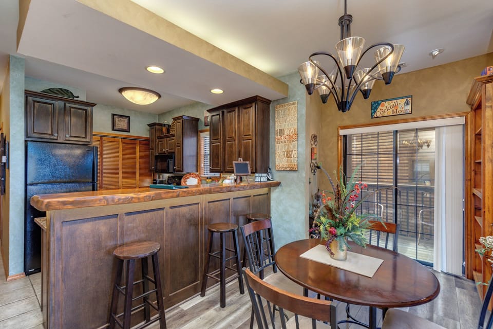 Dining - Dining Room