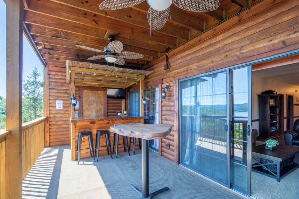 Private Deck