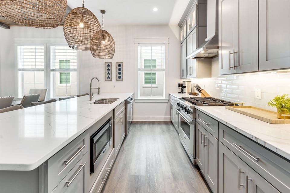 Experience the exclusivity of TOPS’L Grand Villas – a private enclave of only 14 luxury residences. Enjoy premier access to a stunning resort-style pool and rejuvenating hot tub, all within a beautifully maintained neighborhood setting.