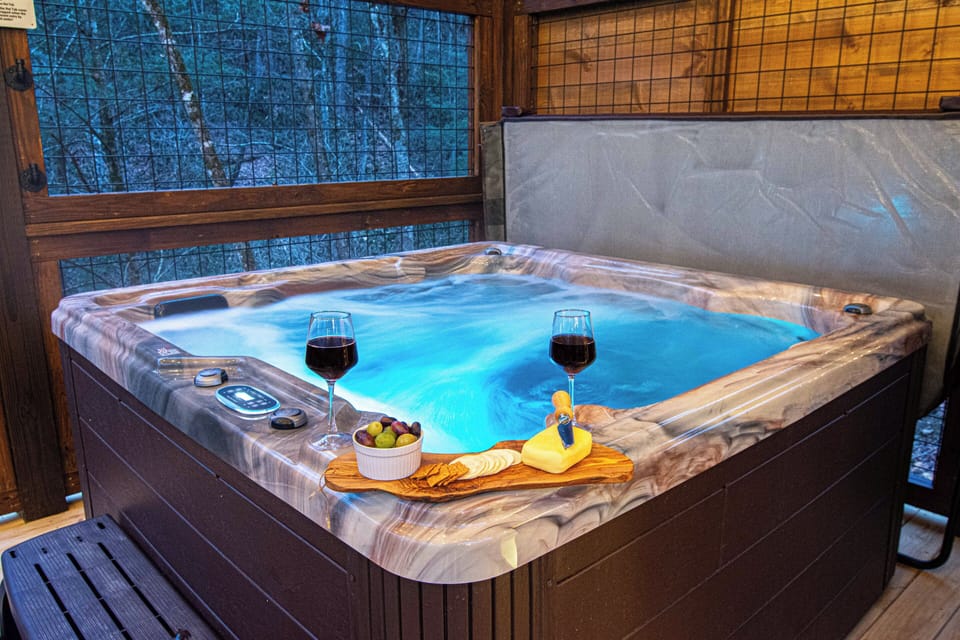 Indoor spa tub