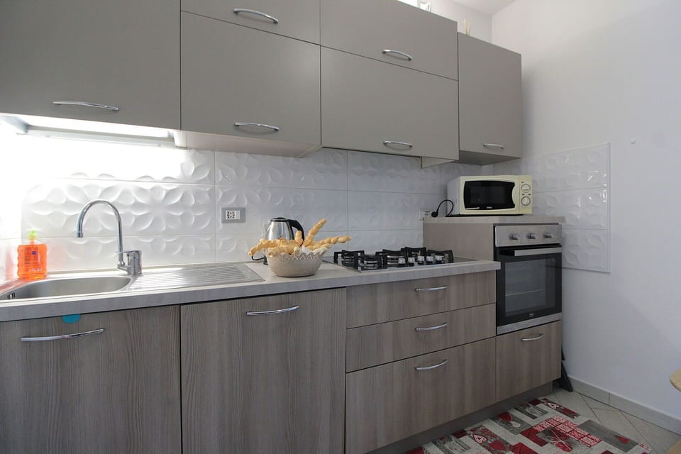 Autumn, Kitchen, Spring, Summer