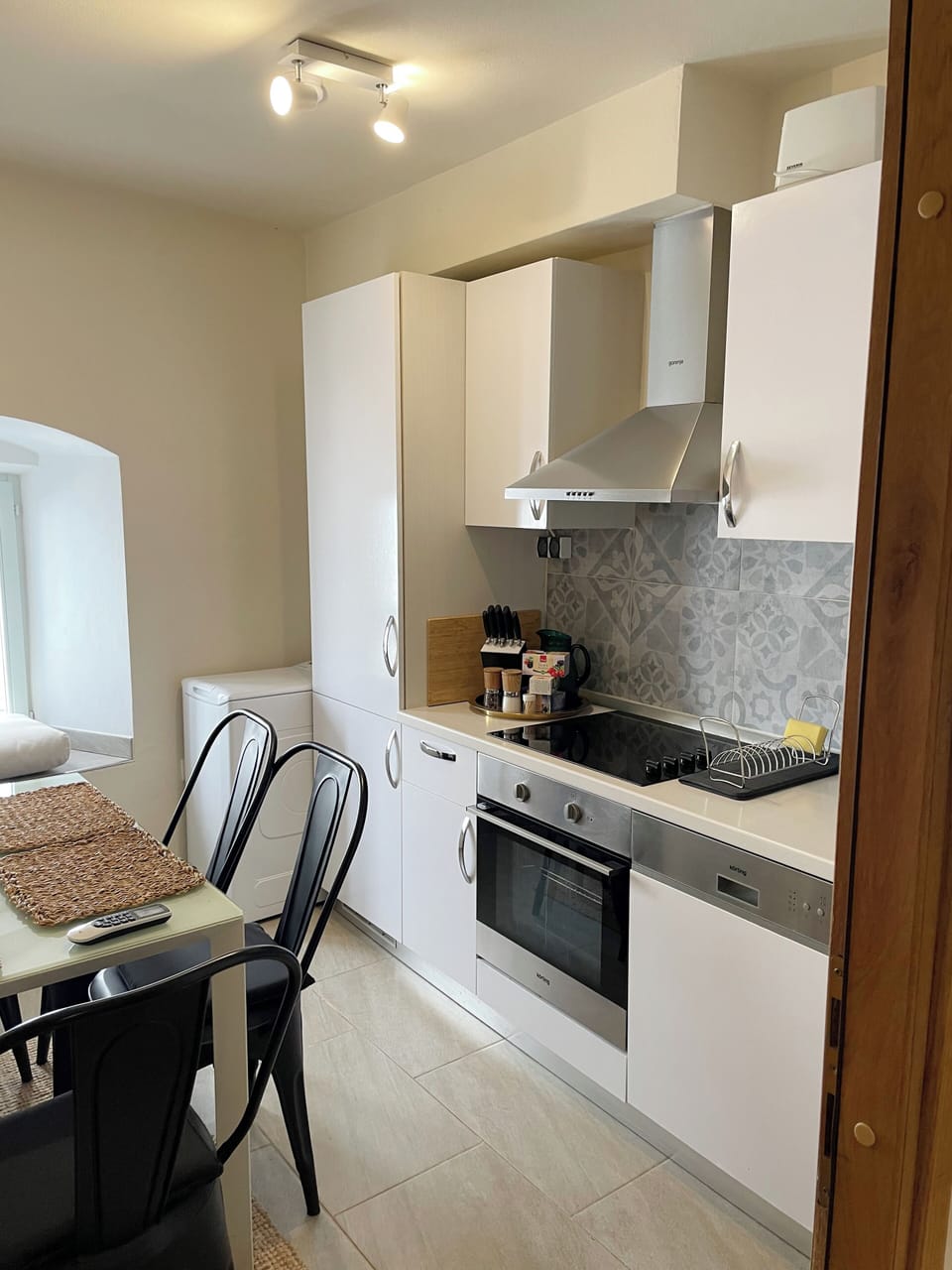 LIVING APARTMENT
Das vollausgestattete Studio Apartment