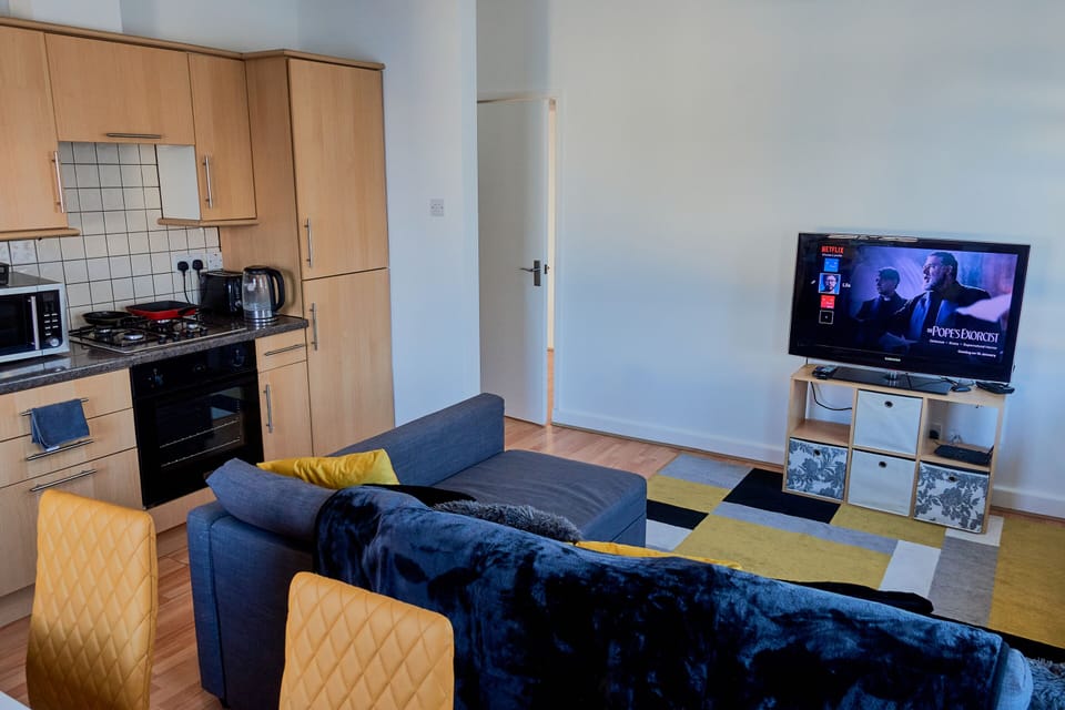 Living Room / Lounge