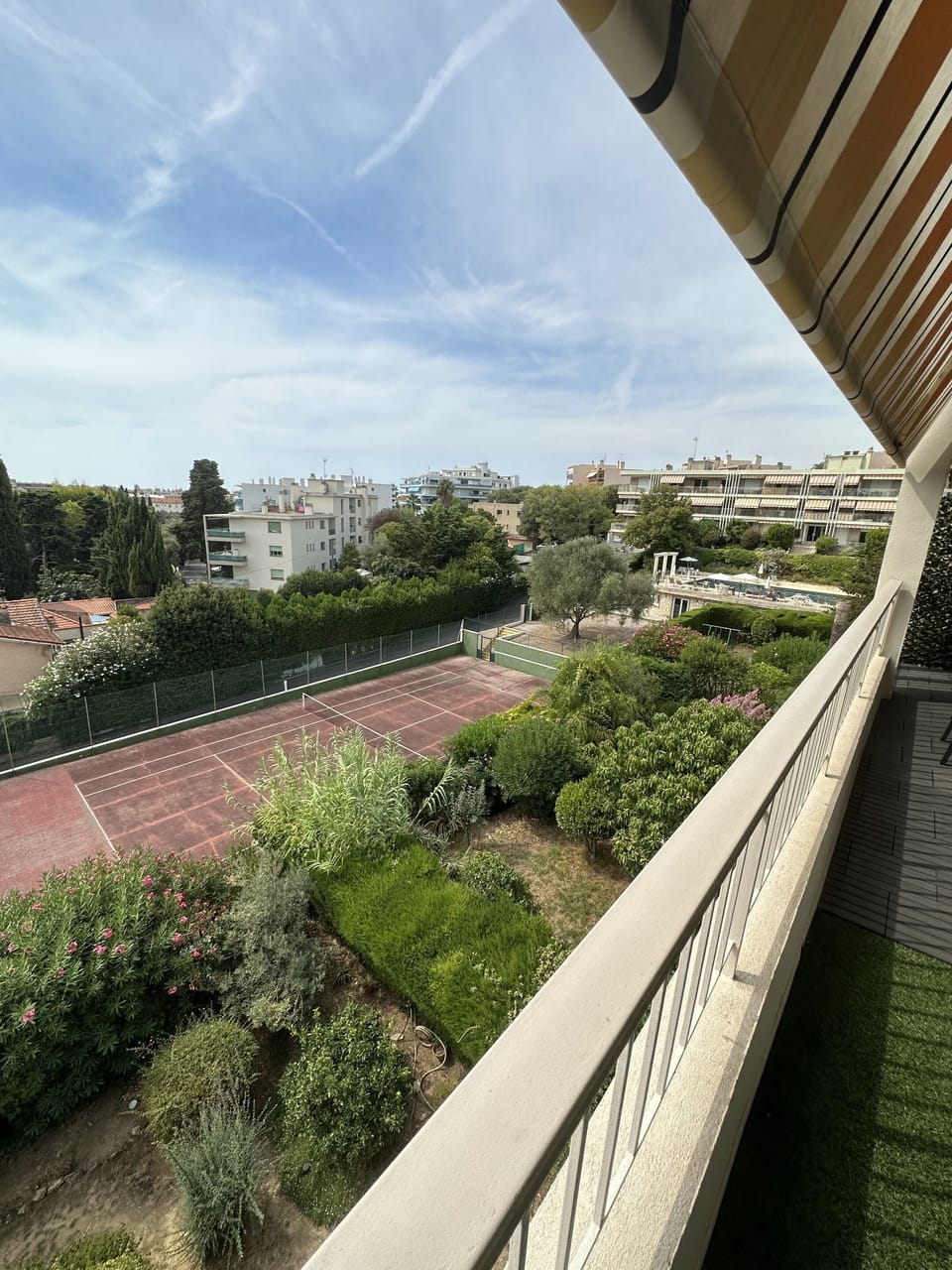 Sport court