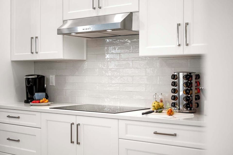 Who Doesn't Mind to Cook in this Beautiful Kitchen