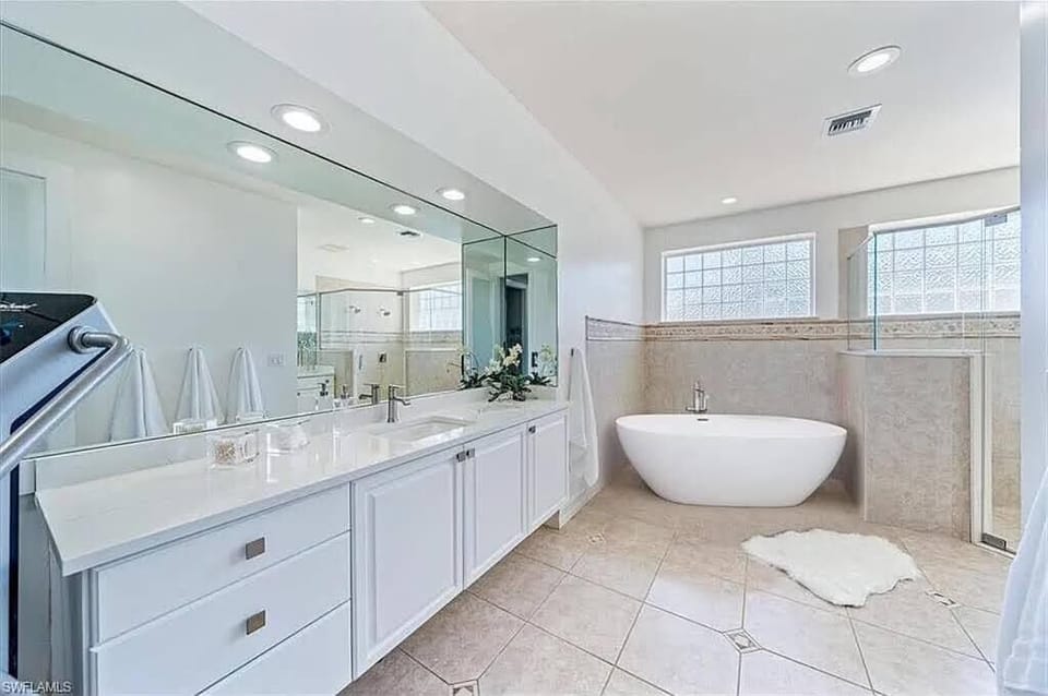Spa-Inspired Master Bath Retreat