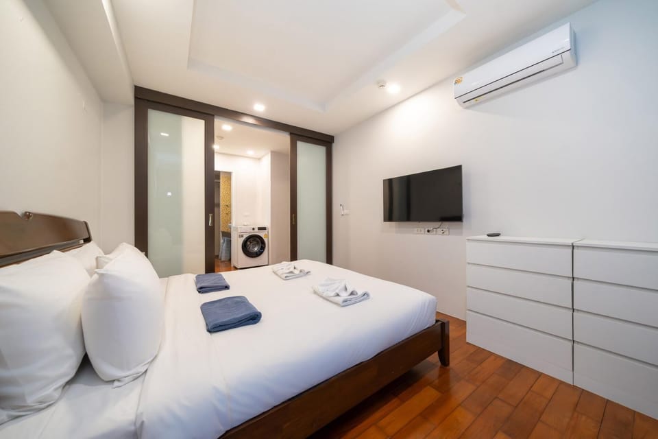 Cozy Patong apartment- pool, parking and gym (14530)