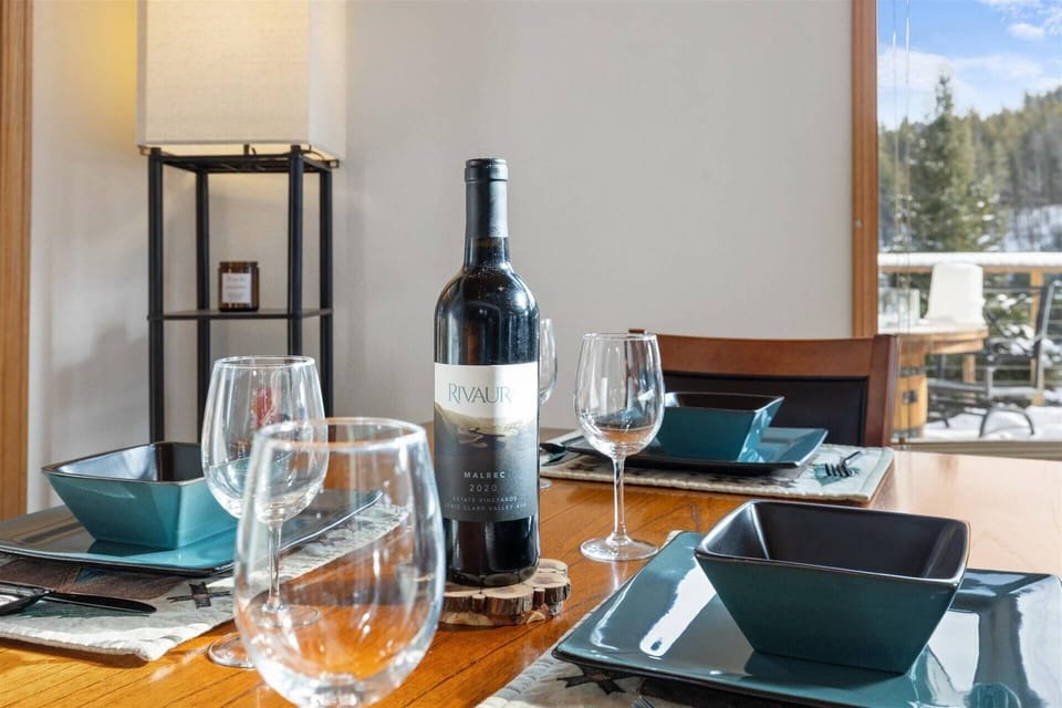 Enjoy a great meal with the whole family!