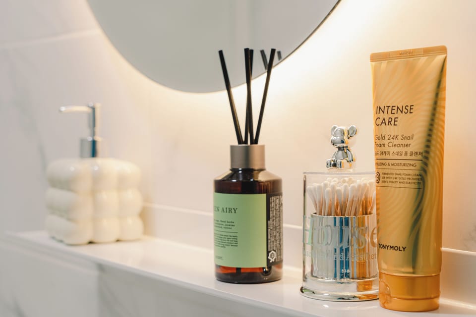 Bathroom amenities