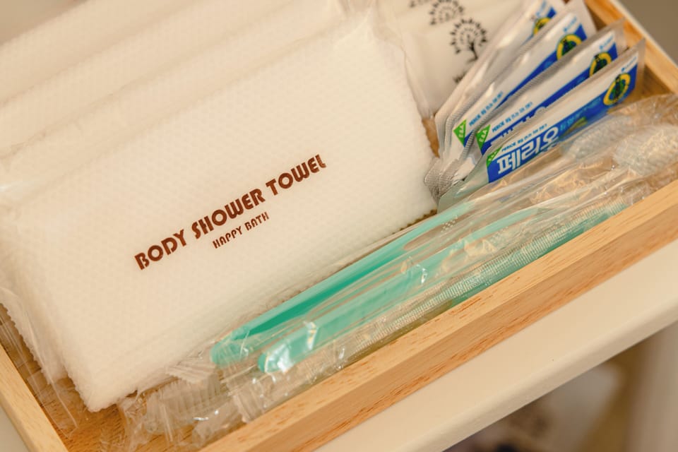 Bathroom amenities