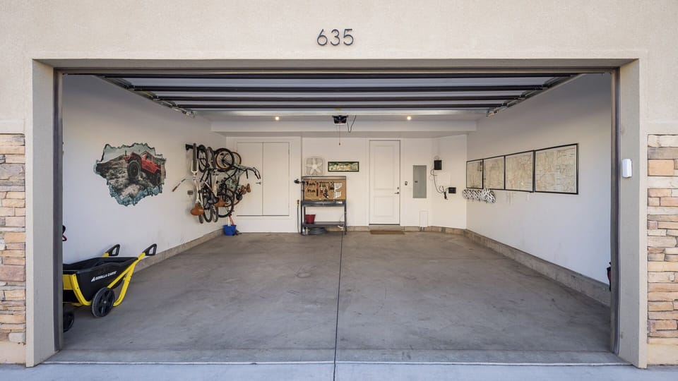 Garage with bikes, tools and more!