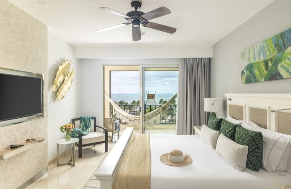 Ocean view Master with spacious balcony and hammock. 