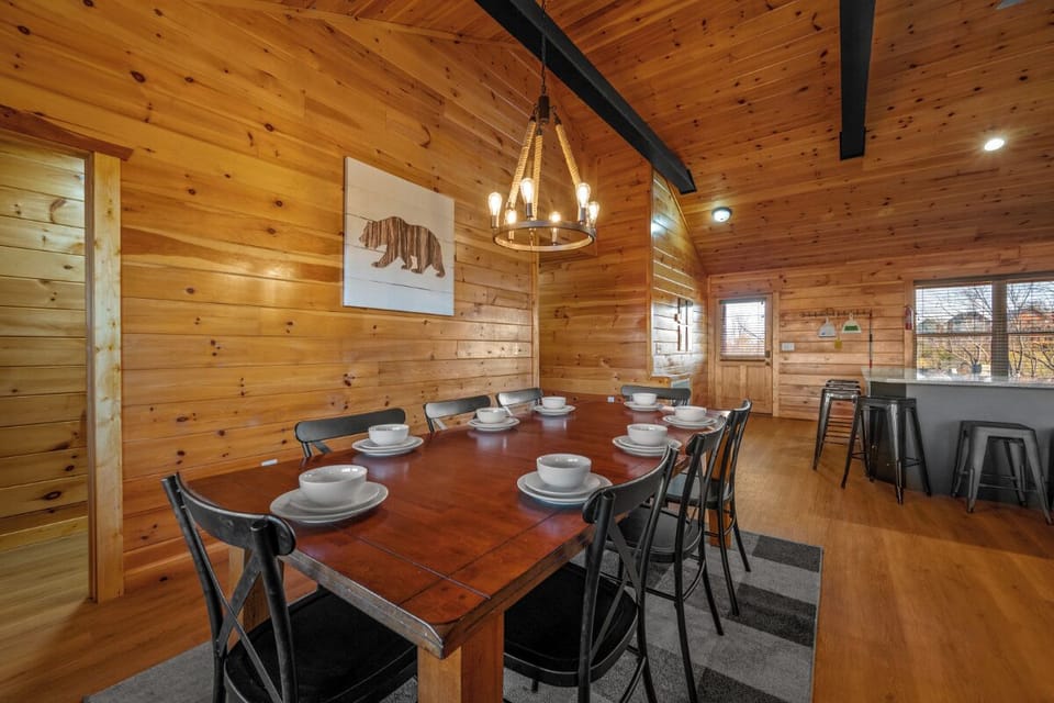 Swimming in the Smokies' inviting dining area