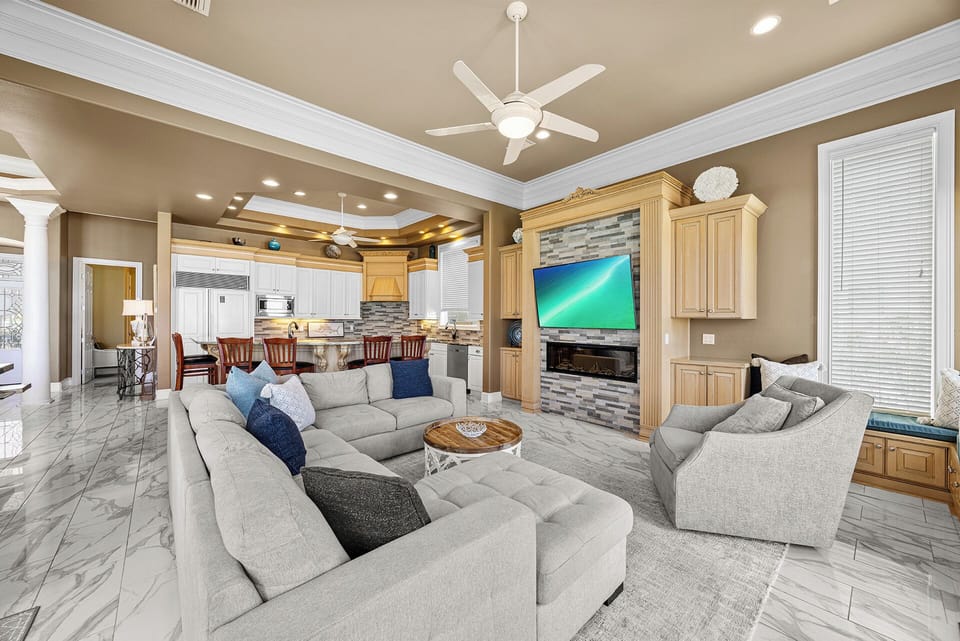 Paradis Living Room Alt