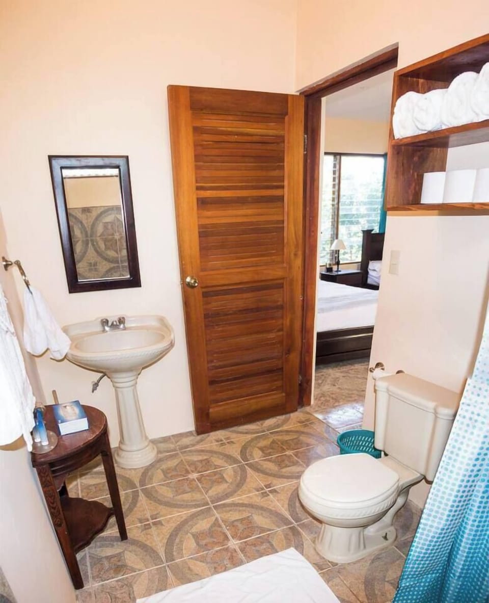 Spacious Bathroom