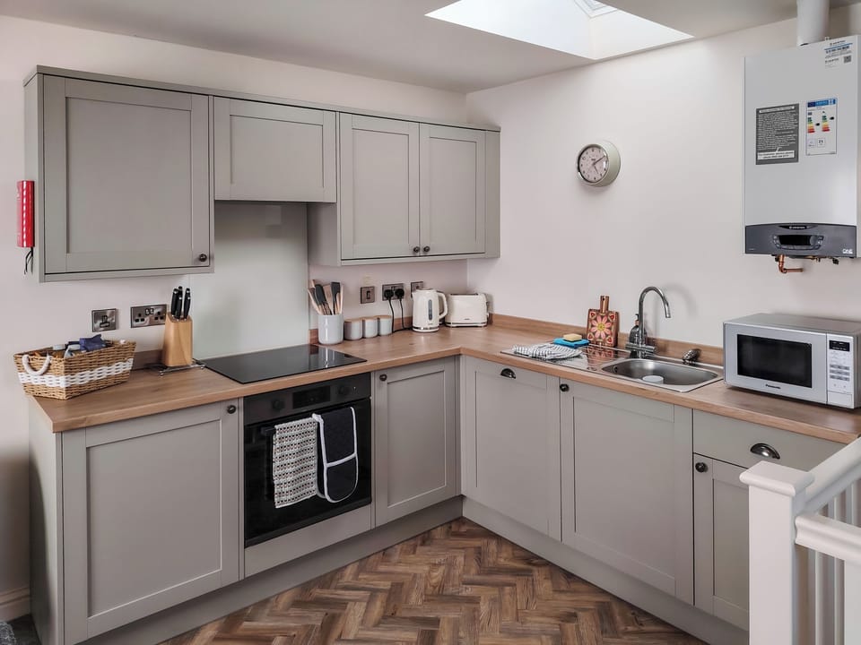 Kitchen | Dunlin, Filey