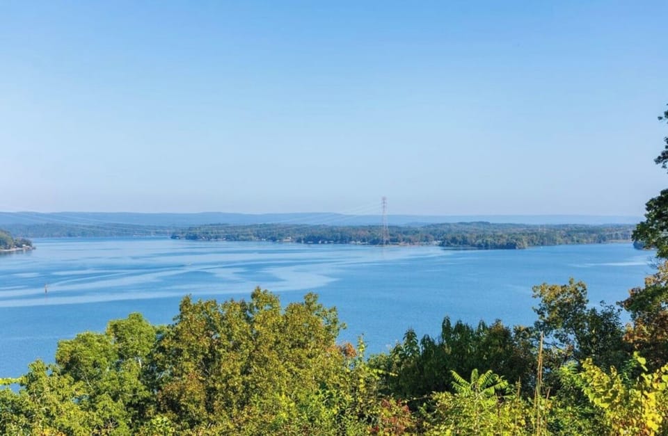 Beautiful lake views minutes from lake access