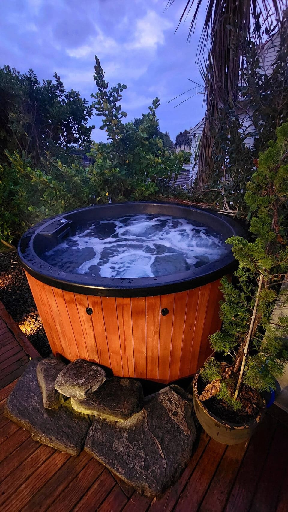Outdoor spa tub