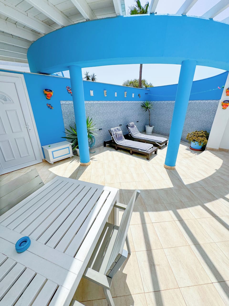 Sun terrace with waterproof pergola and all day sheltered