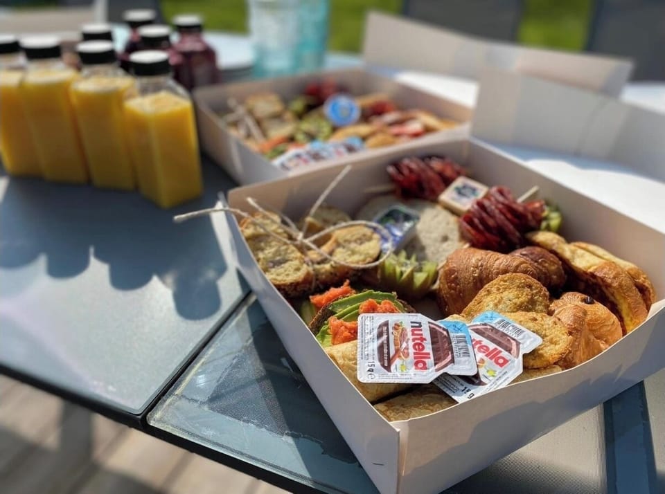 Breakfast meal