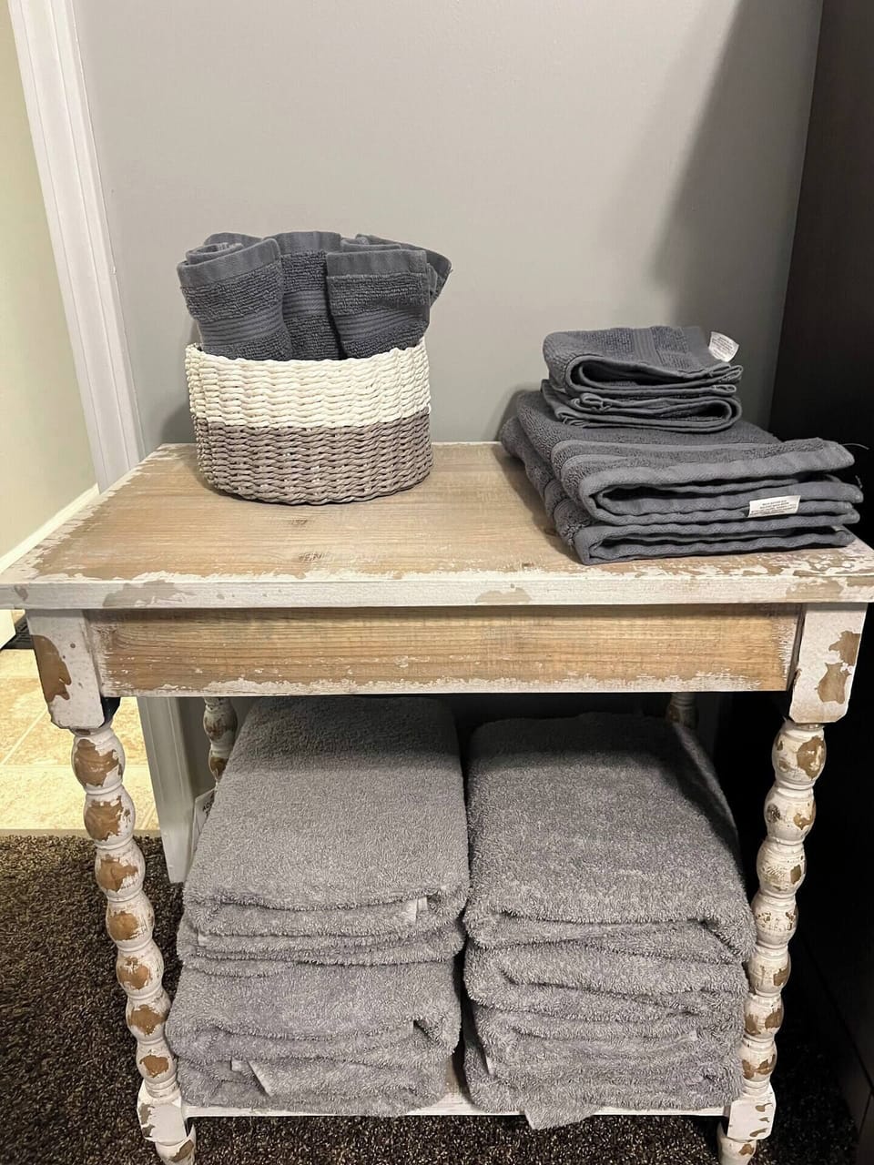 Plenty of towels and linens available in both bathrooms.