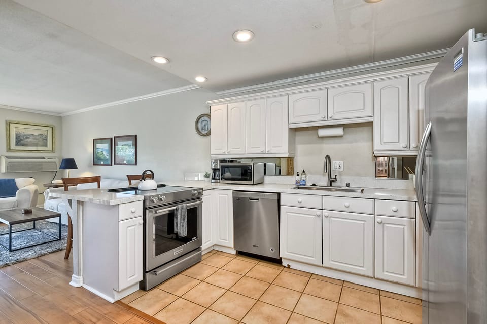 All major kitchen appliances included