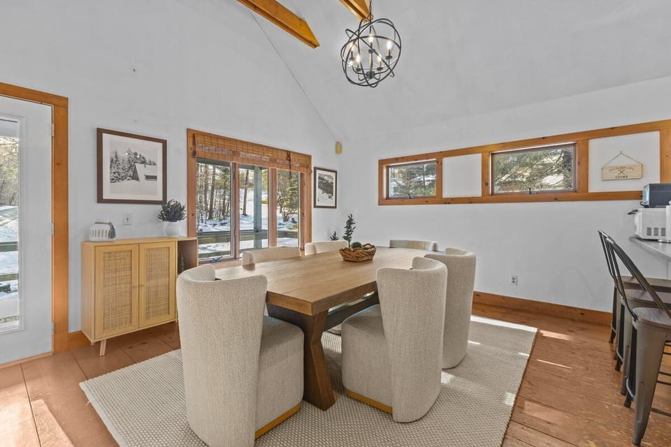 Charming Stowe Carriage House in the Woods (4938)