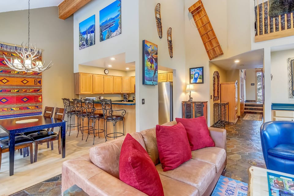 Gather the Gang Together Here! Comfortable, Spacious, Convenient