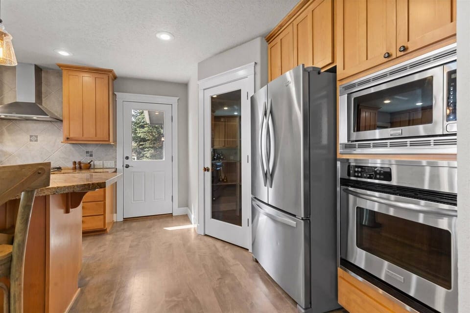 Walk in pantry and 2 ovens for all of your cooking needs!