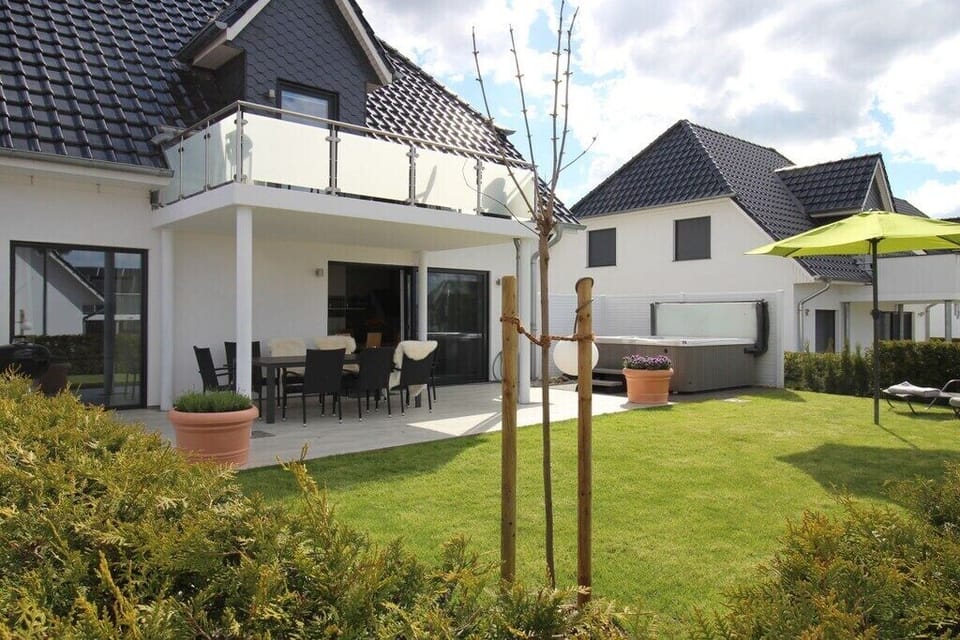 Holiday Home Exterior [summer]