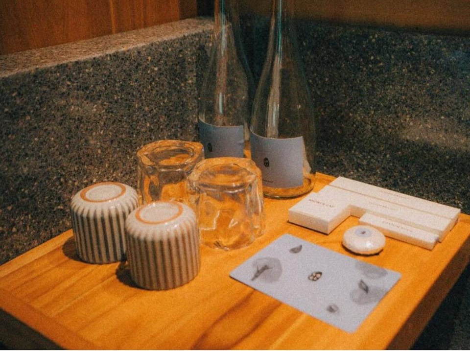 Bathroom amenities