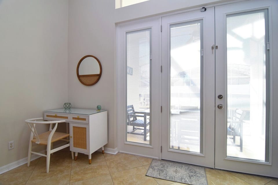 Work desk with chair