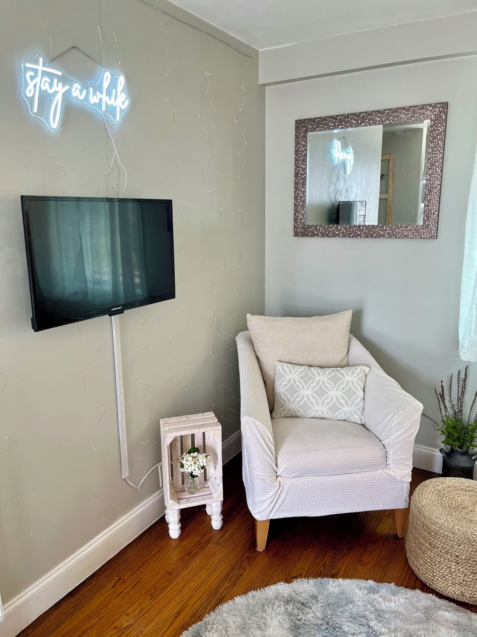 Peaceful fully furnished apartment in Yonkers w all the comforts of home