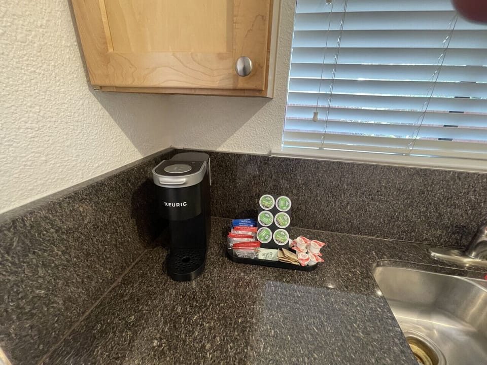 Keurig Coffeemaker & Accessories!