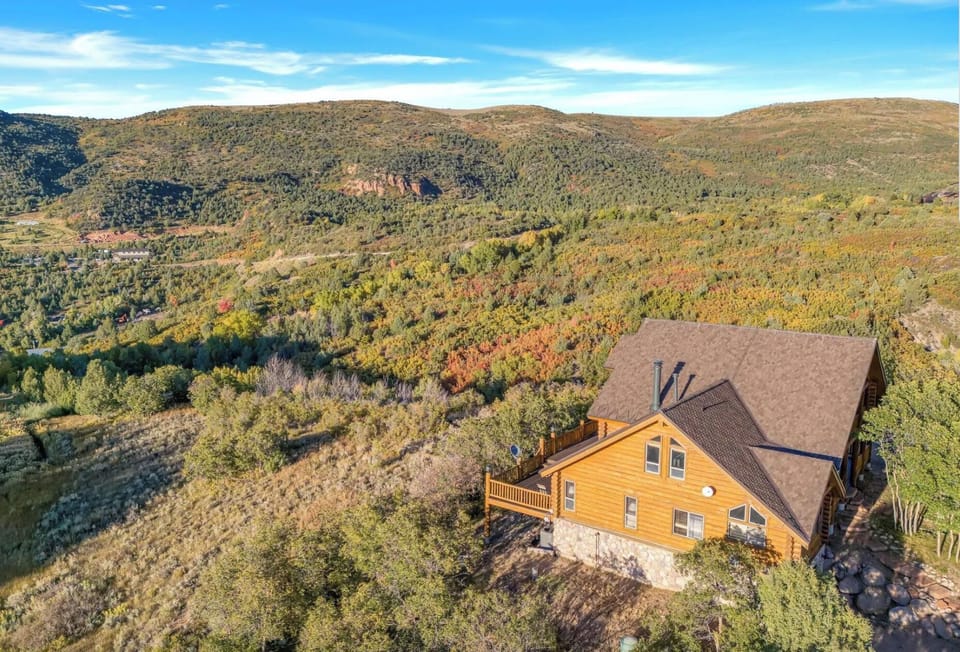 Cabin with fall colors.