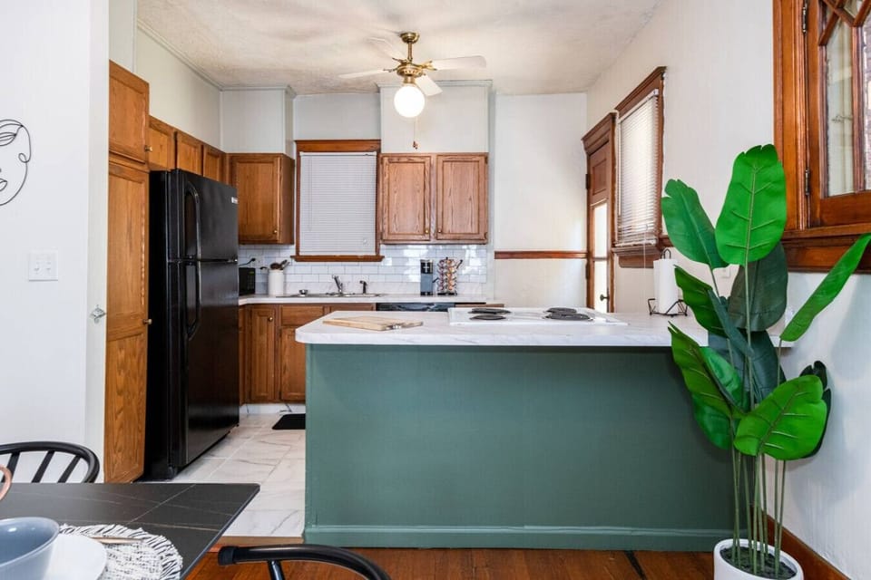 Fully equipped kitchen with essentials