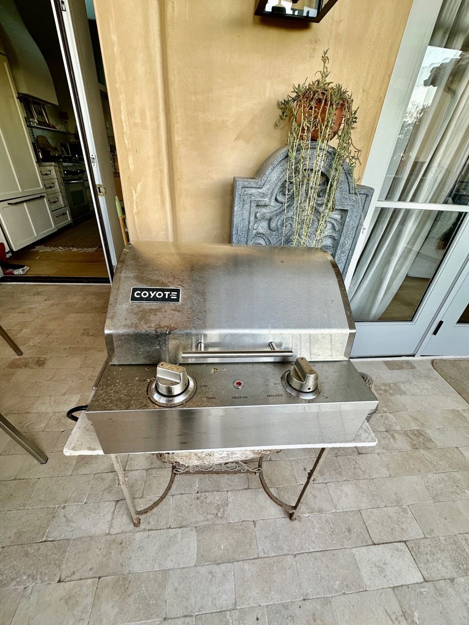 electric grill
